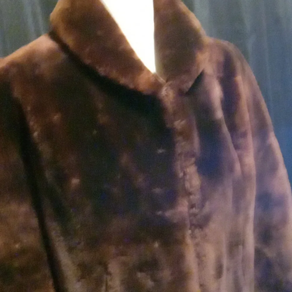 VINTAGE ALASKAN FUR COAT CUSTOM MADE BY CERBOTAI PARIS - Picture 3 of 13